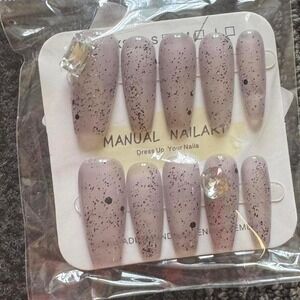 Smoky Mauve‎ Nail Set – Speckled Gloss + Rhinestone Spark